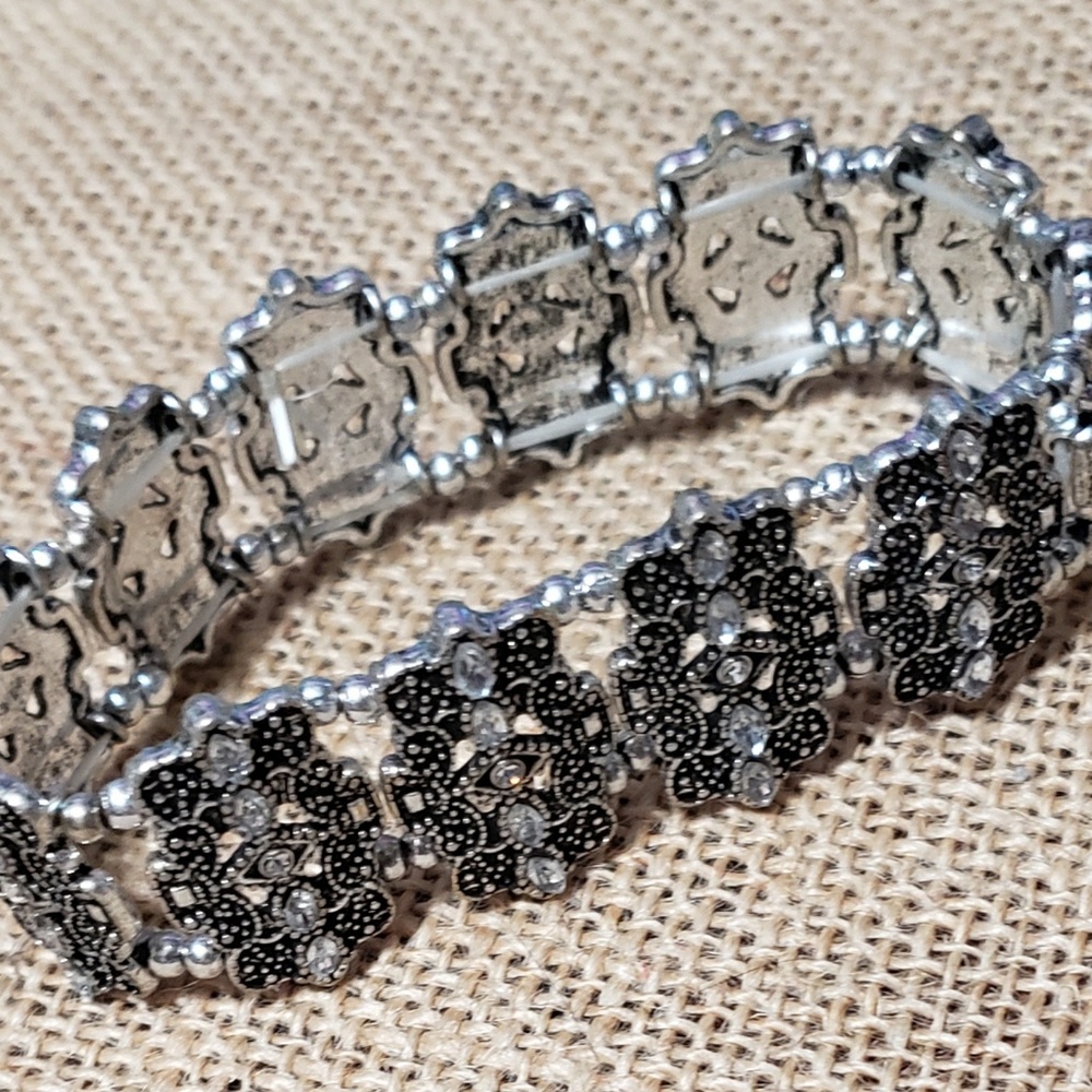 Ophelia plunder bracelet